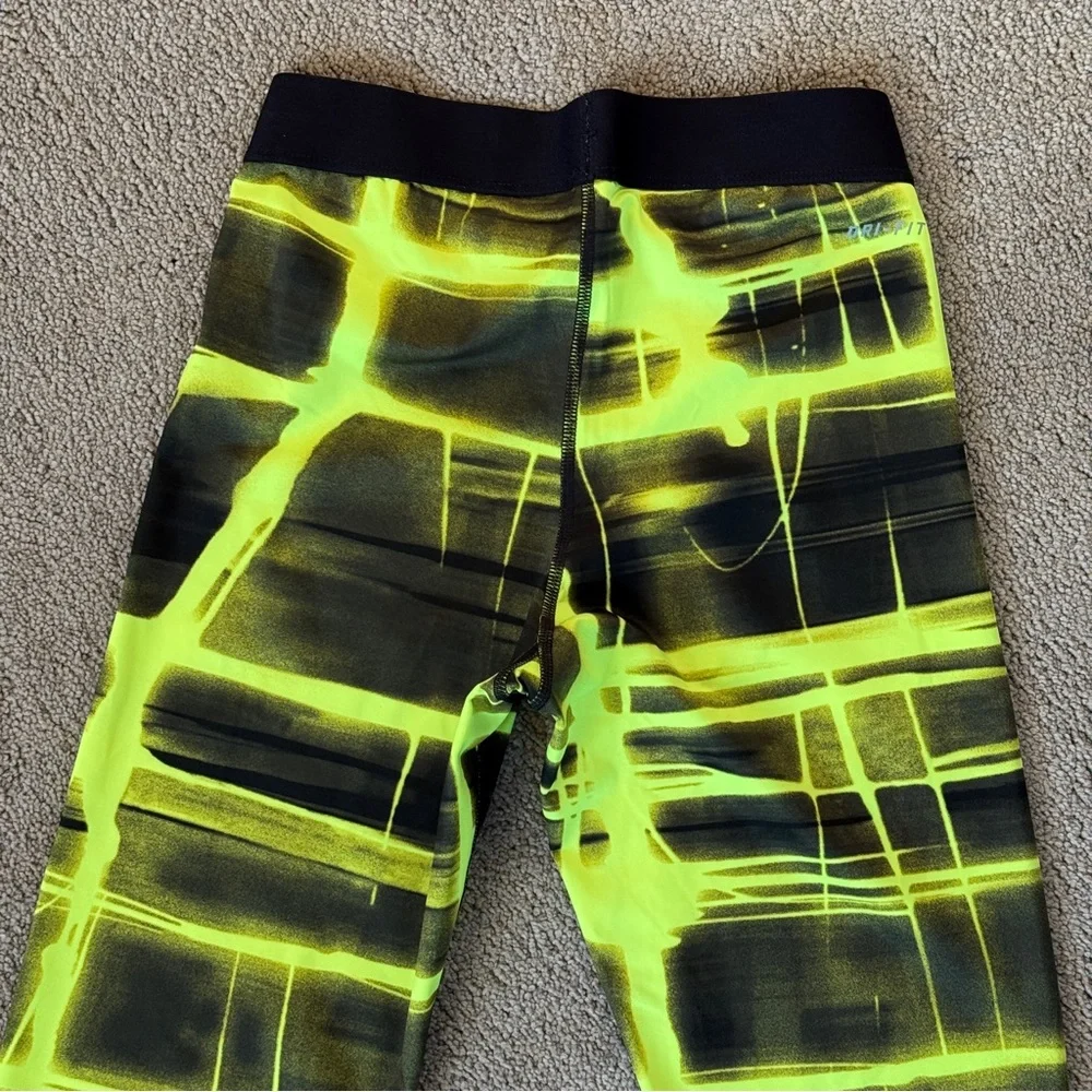 Nike Pro Electric Leggings - Picture 4 of 12